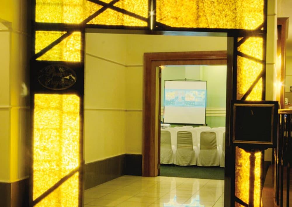 מקטאן The Bellavista Hotel מראה חיצוני תמונה