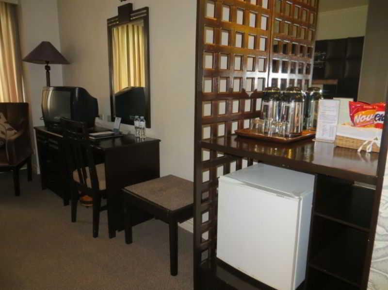 מקטאן The Bellavista Hotel מראה חיצוני תמונה